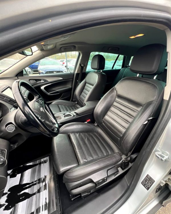 Opel Insignia - Image 10