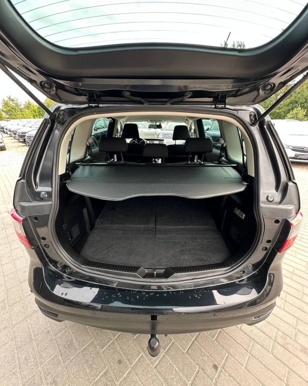 Mazda 5 II - Image 10