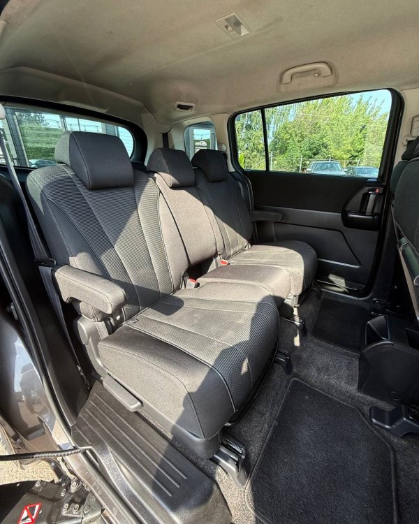 Mazda 5 II - Image 14