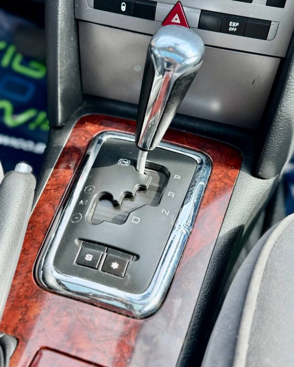 Peugeot 407 I - Image 18