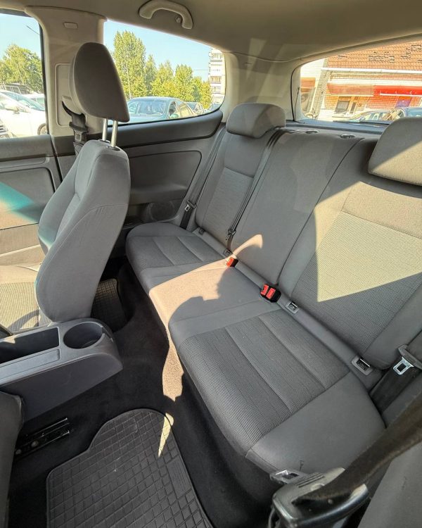 Volkswagen Golf V - Image 8