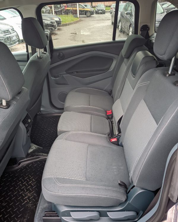 Ford Grand C-Max - Image 11