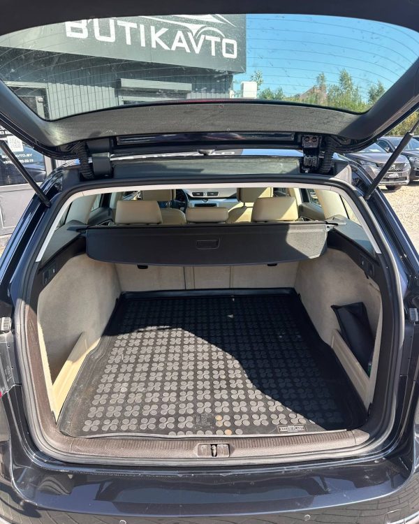 Volkswagen Passat B7 - Image 12
