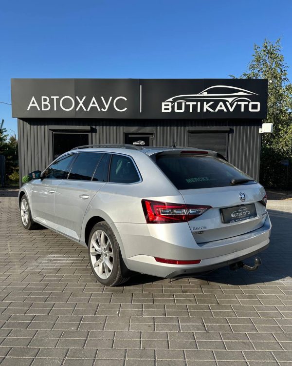 Skoda Superb III - Image 4