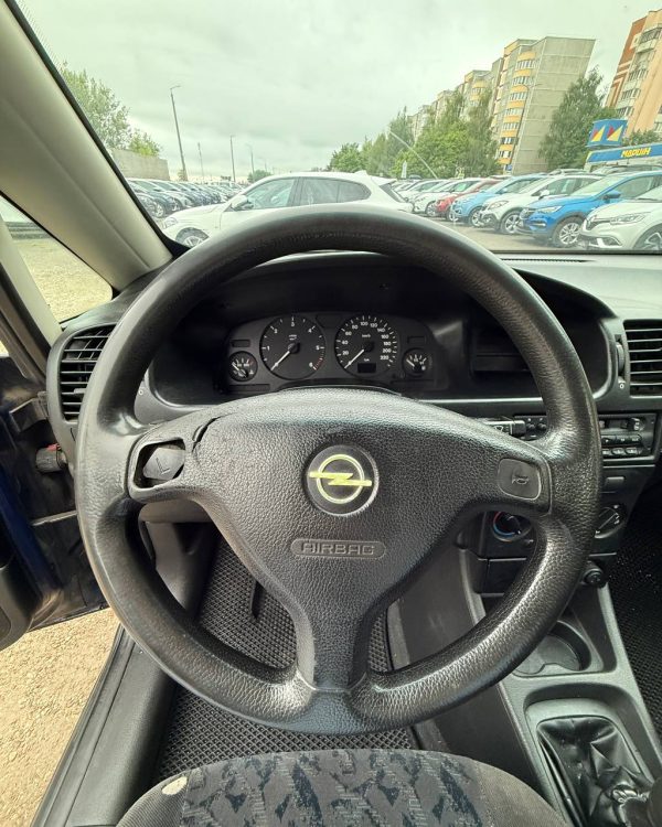 Opel Zafira A - Image 11
