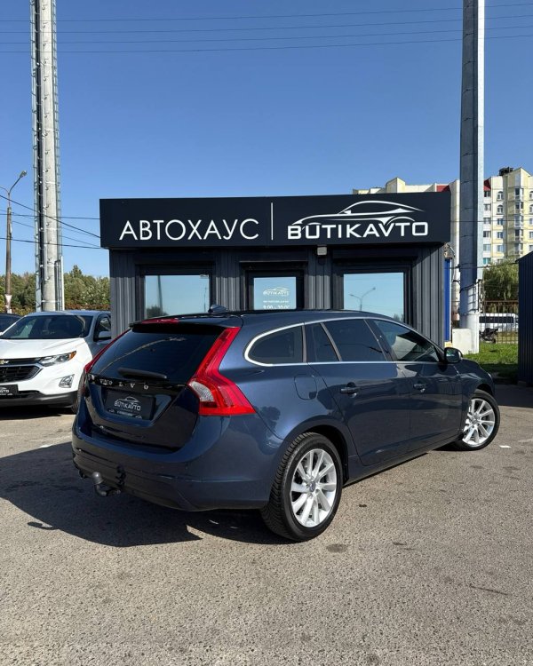 Volvo V60 I · Рестайлинг - Image 6