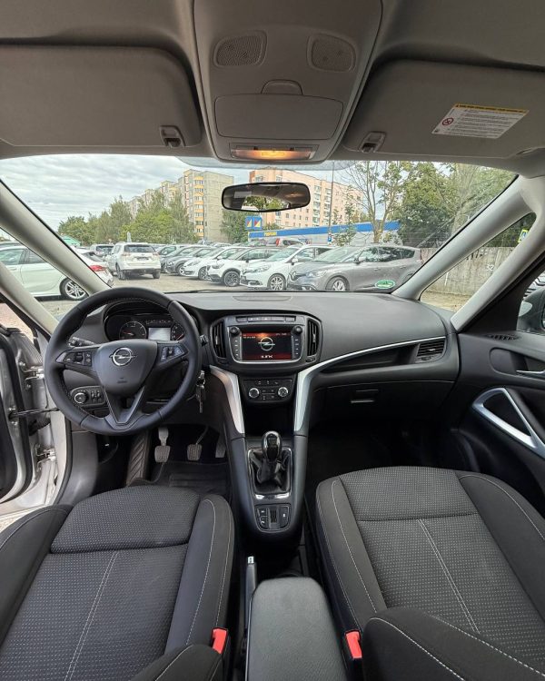 Opel Zafira C · Рестайлинг - Image 9