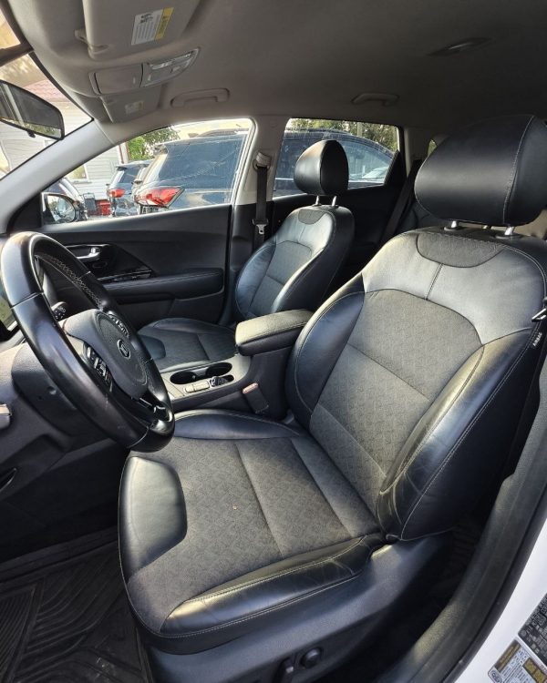 Kia Niro I - Image 10