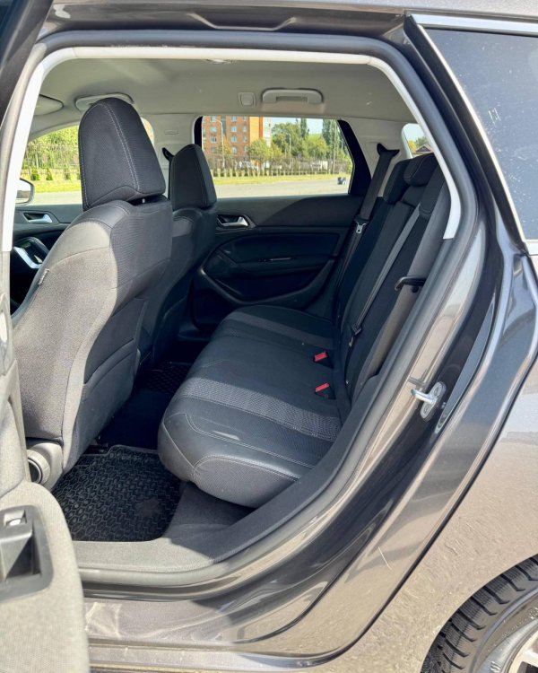 Peugeot 308 T9 · Рестайлинг - Image 11