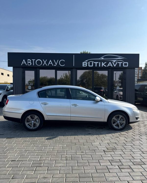 Volkswagen Passat B6 - Image 13