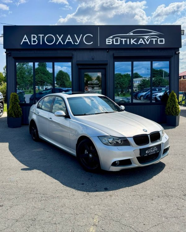 BMW 3 серия E90 E91 E92 E93 · Рестайлинг