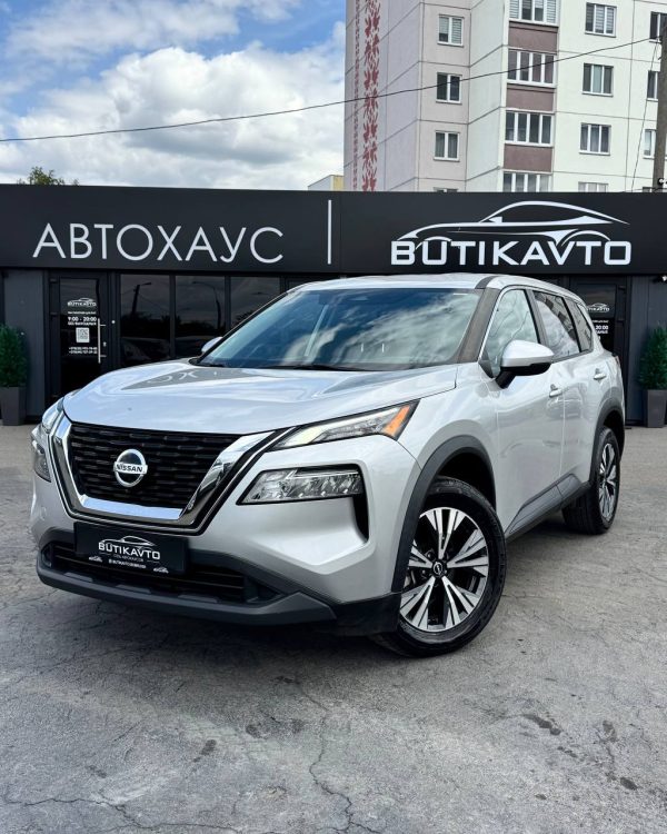 Nissan Rogue III - Image 3