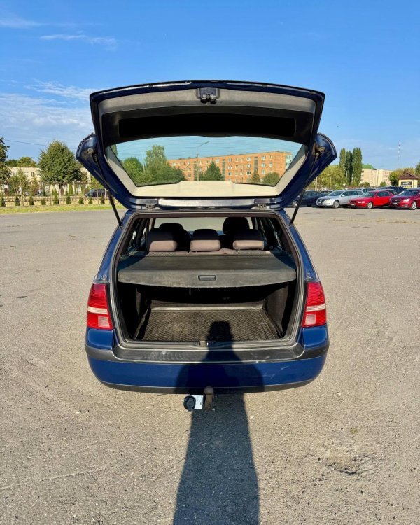 Volkswagen Golf IV - Image 12