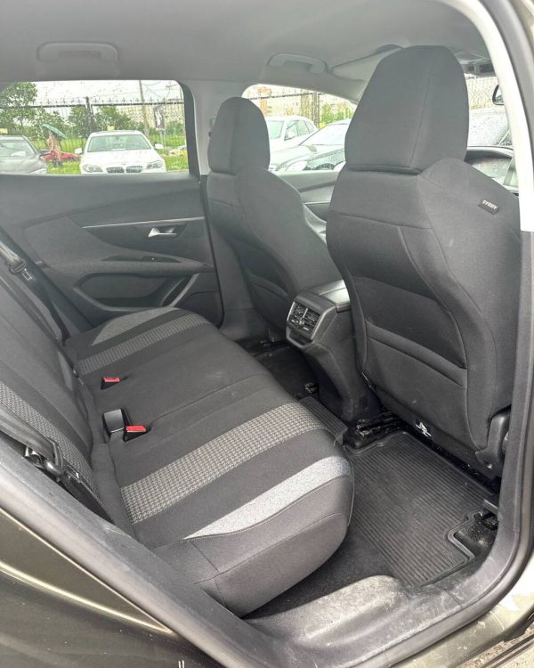 Peugeot 3008 - Image 13