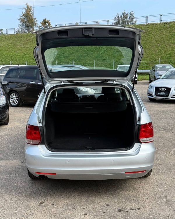 Volkswagen Golf VI - Image 18