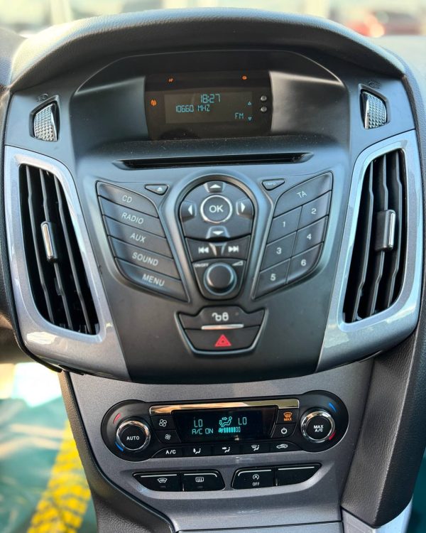 Ford Focus III - Image 16