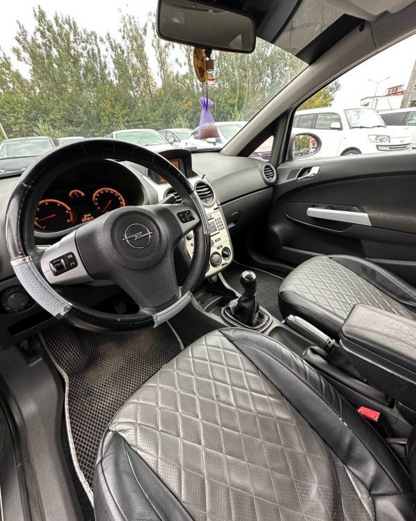 Opel Corsa D - Image 7