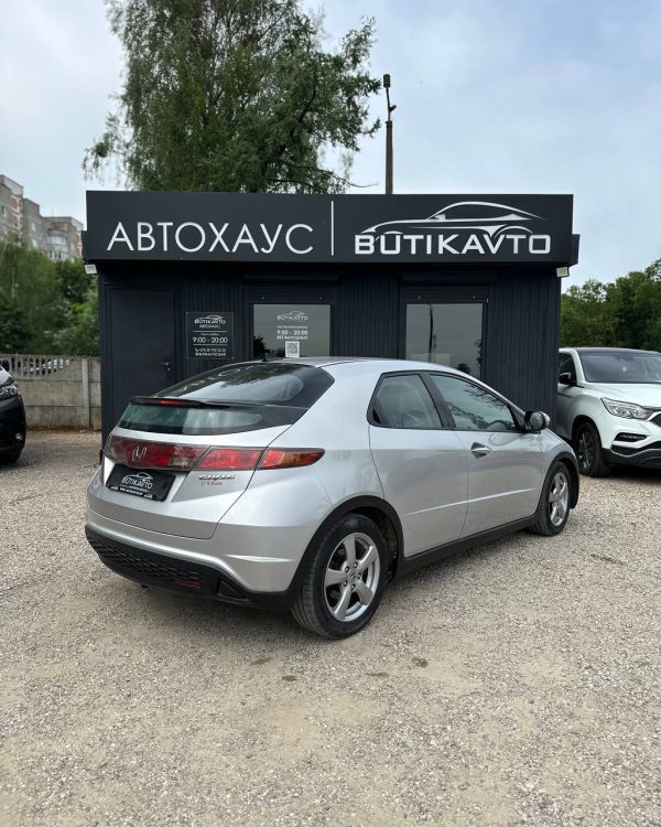 Honda Civic VIII - Image 4