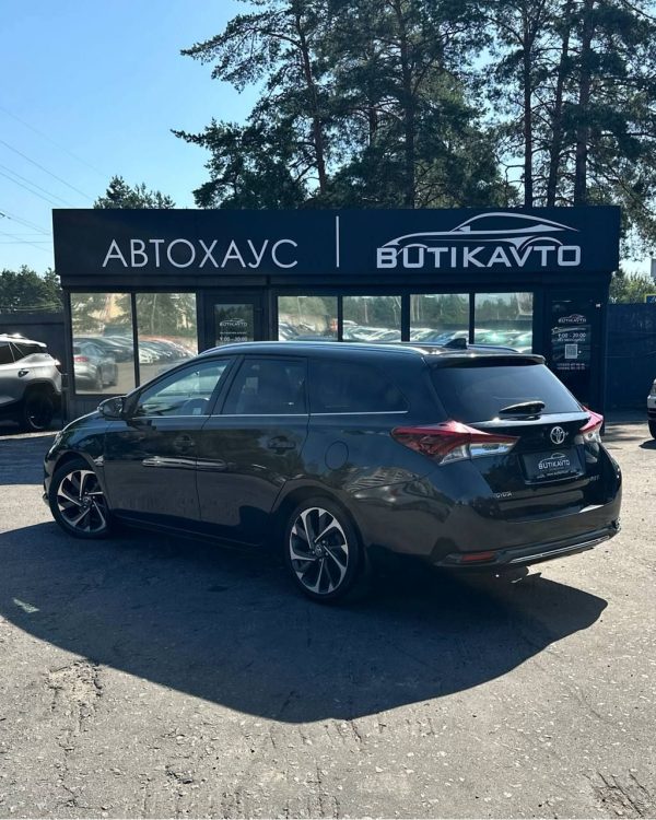 Toyota Auris II (E180) · Рестайлинг - Image 4
