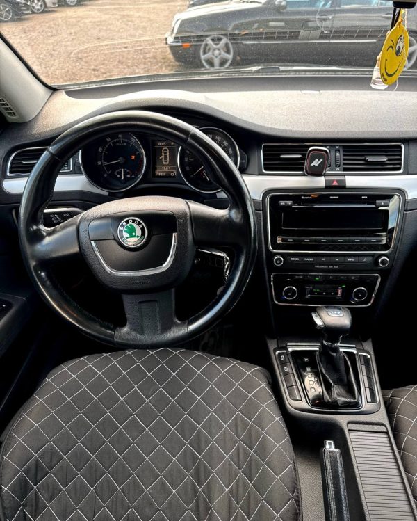 Skoda Superb II - Image 13