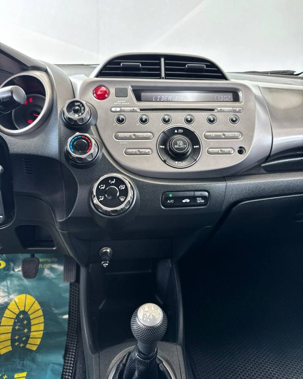 Honda Jazz II - Image 12