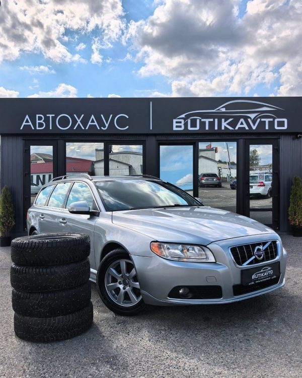 Volvo V70 III