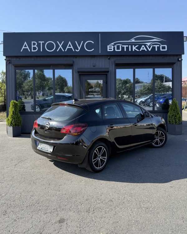 Opel Astra J - Image 7