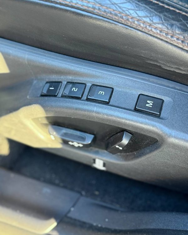 Volvo XC60 I - Image 19