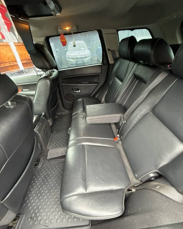 Jeep Grand Cherokee WK - Image 9