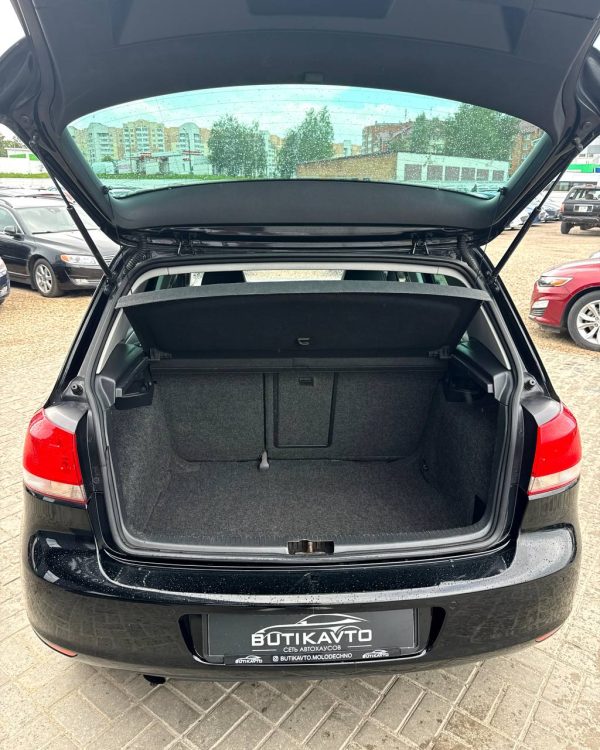 Volkswagen Golf VI - Image 17