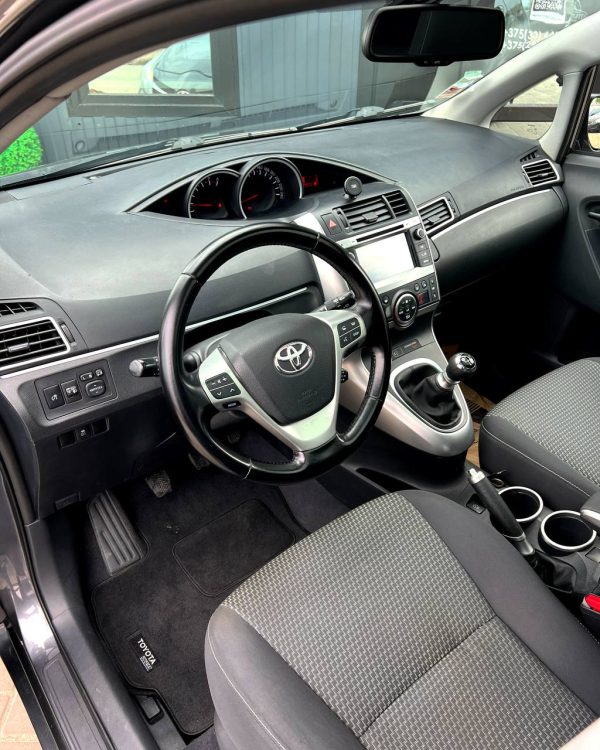 Toyota Verso - Image 10