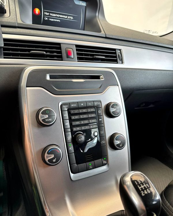 Volvo V70 III · Рестайлинг - Image 13