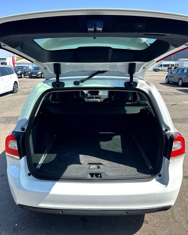 Volvo V70 III · Рестайлинг - Image 14