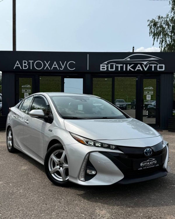 Toyota Prius Prime I (ZVW50L)