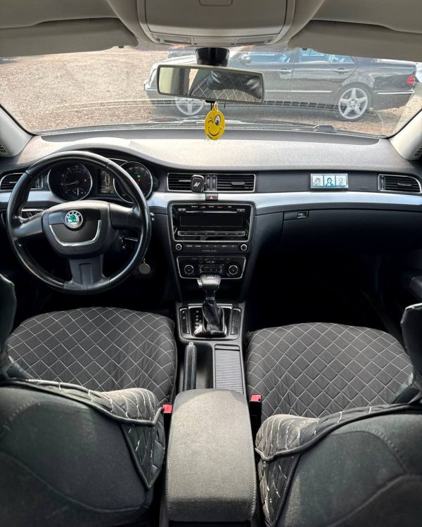 Skoda Superb II - Image 12