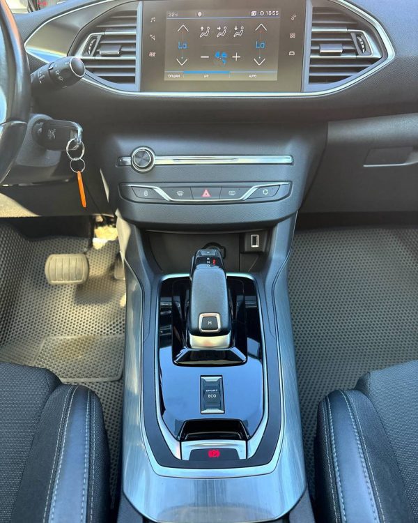 Peugeot 308 T9 · Рестайлинг - Image 12