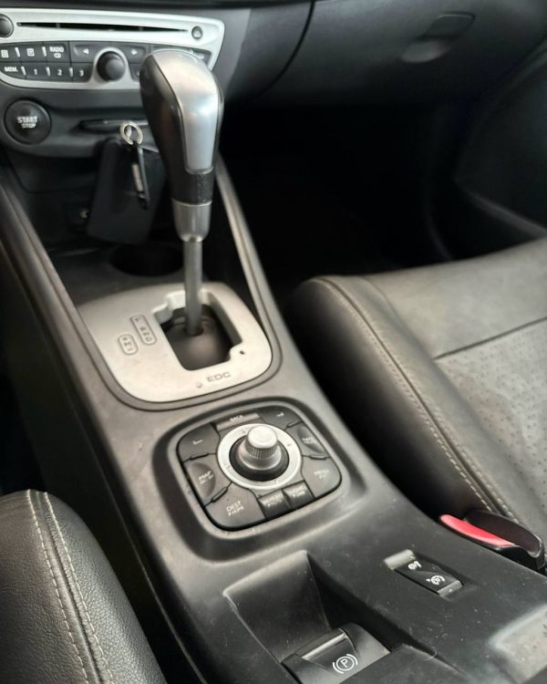Renault Megane III - Image 13