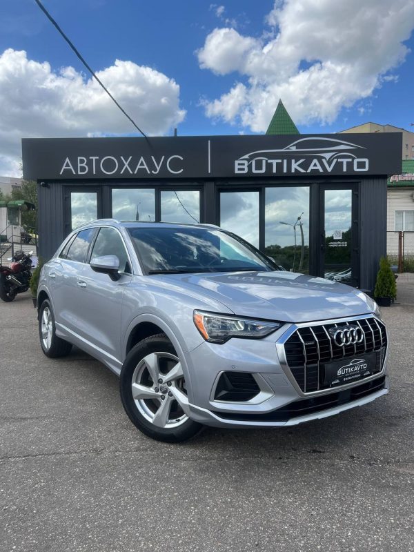 Audi Q3 F3