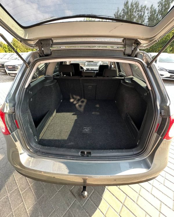 Volkswagen Passat B6 - Image 10