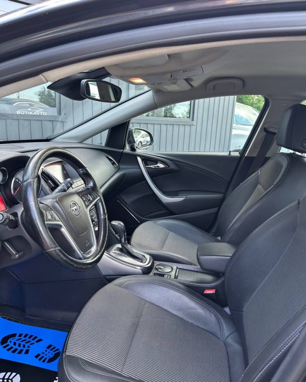 Opel Astra J - Image 7