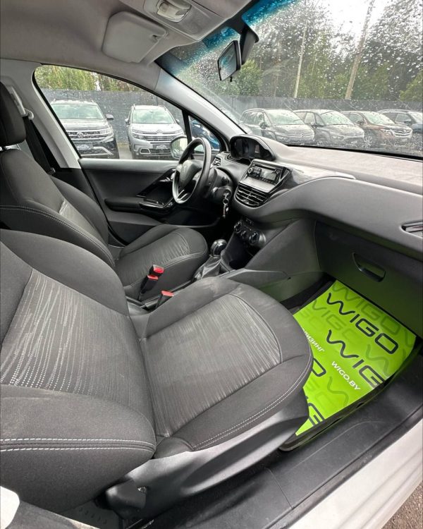 Peugeot 208 I - Image 11