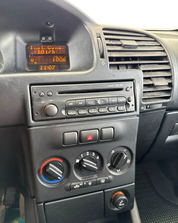 Opel Zafira A - Image 11