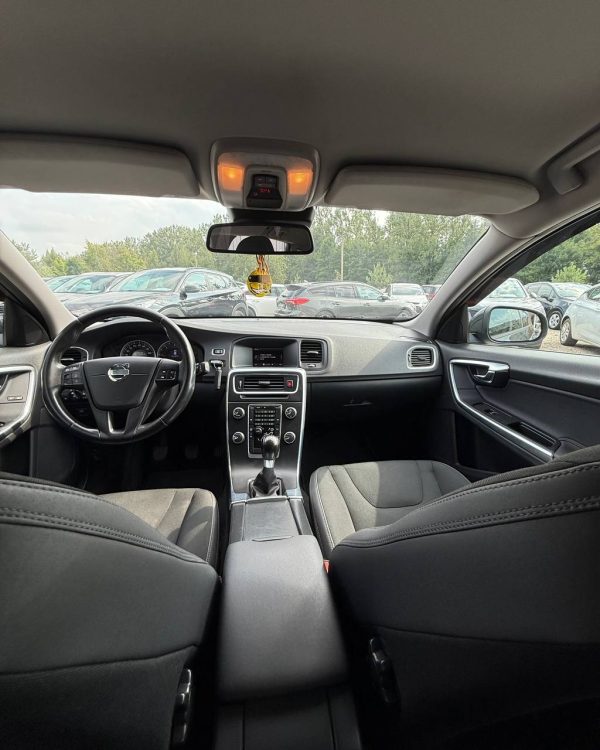 Volvo V60 I - Image 9