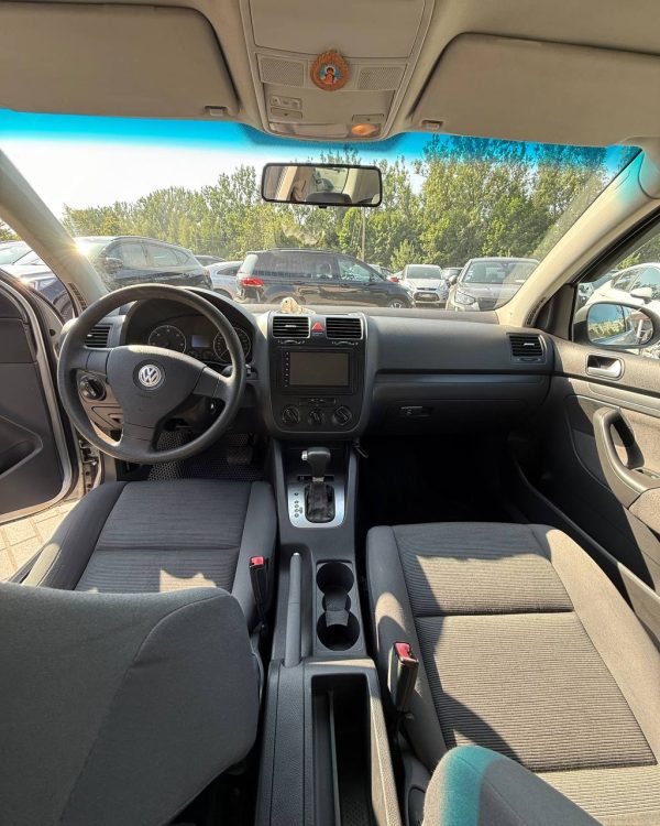 Volkswagen Golf V - Image 9