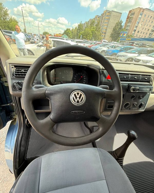 Volkswagen Transporter T4 - Image 11