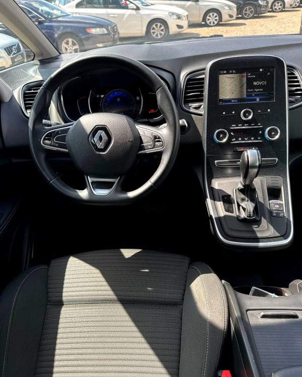 Renault Grand Scenic IV - Image 13