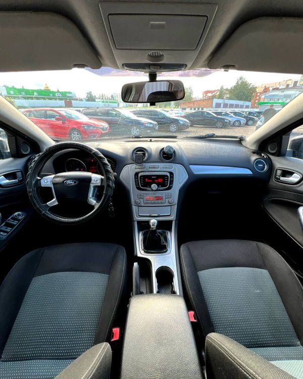 Ford Mondeo IV - Image 11