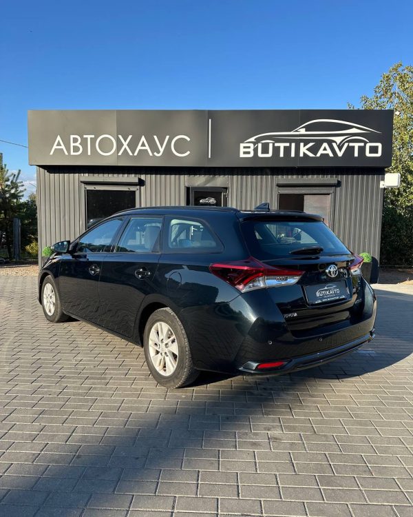 Toyota Auris II (E180) · Рестайлинг - Image 4