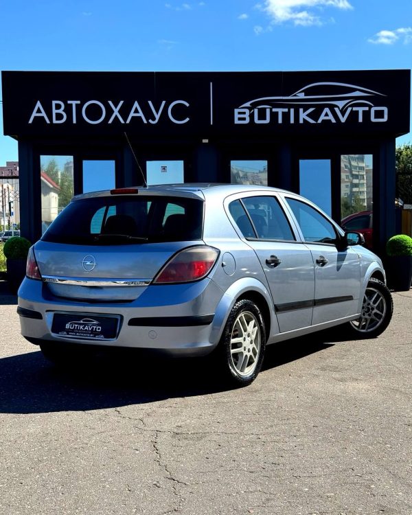 Opel Astra H - Image 6