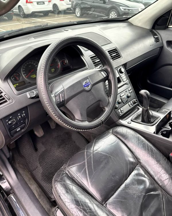 Volvo XC90 I - Image 10